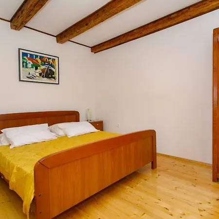 Ane Apartment *